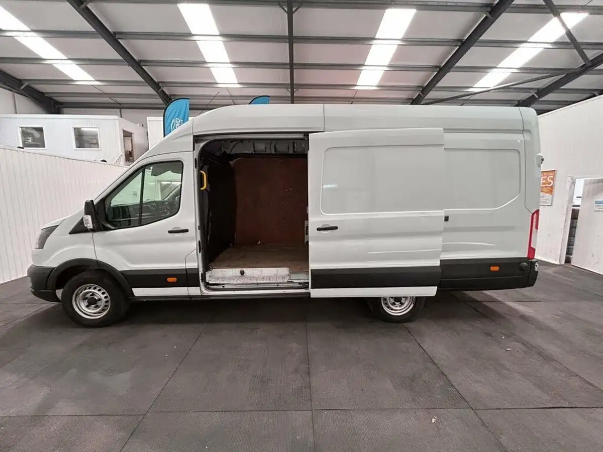 2022-ford-transit-big-7
