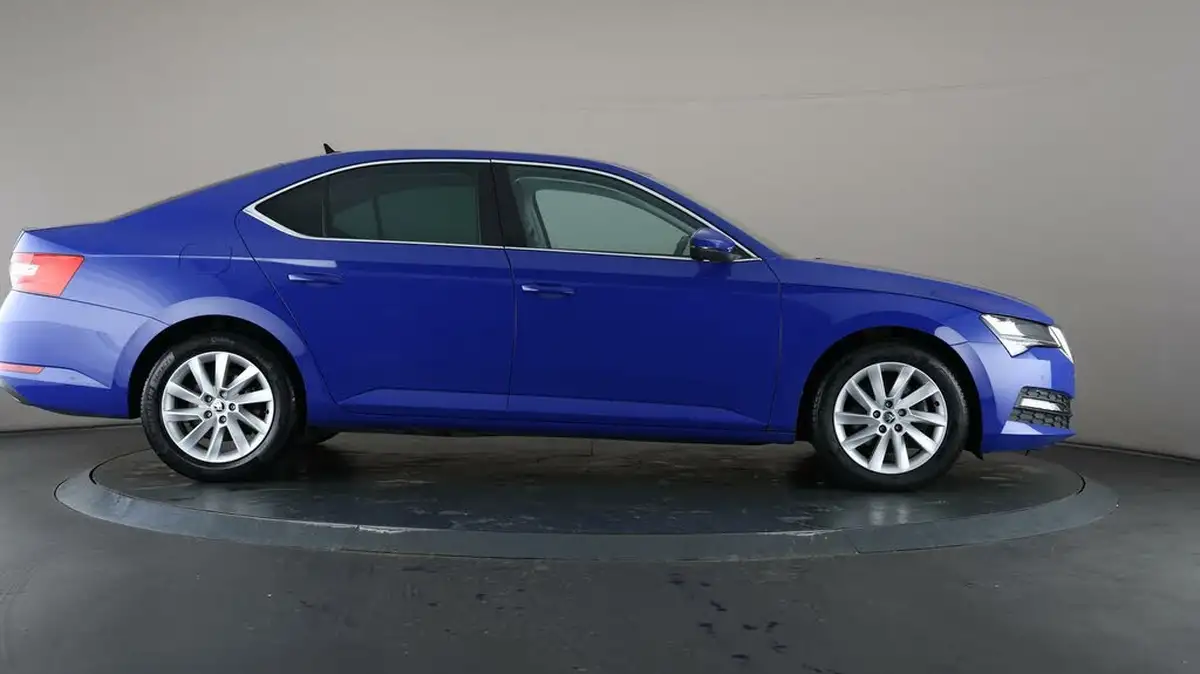 2021-skoda-superb-20tdi-se-technology-150ps-hatchback-big-59