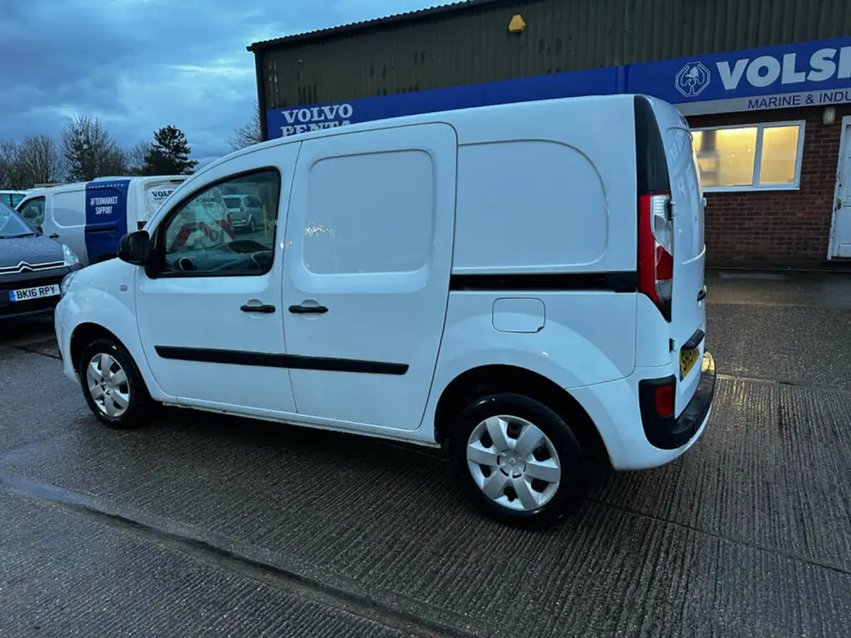 2019-renault-kangoo-15td-ml19-energy-dci-90-business-panel-big-4