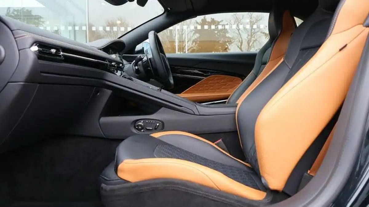 2024-aston-martin-db12-40-v8-auto-euro-6-ss-2dr-big-20