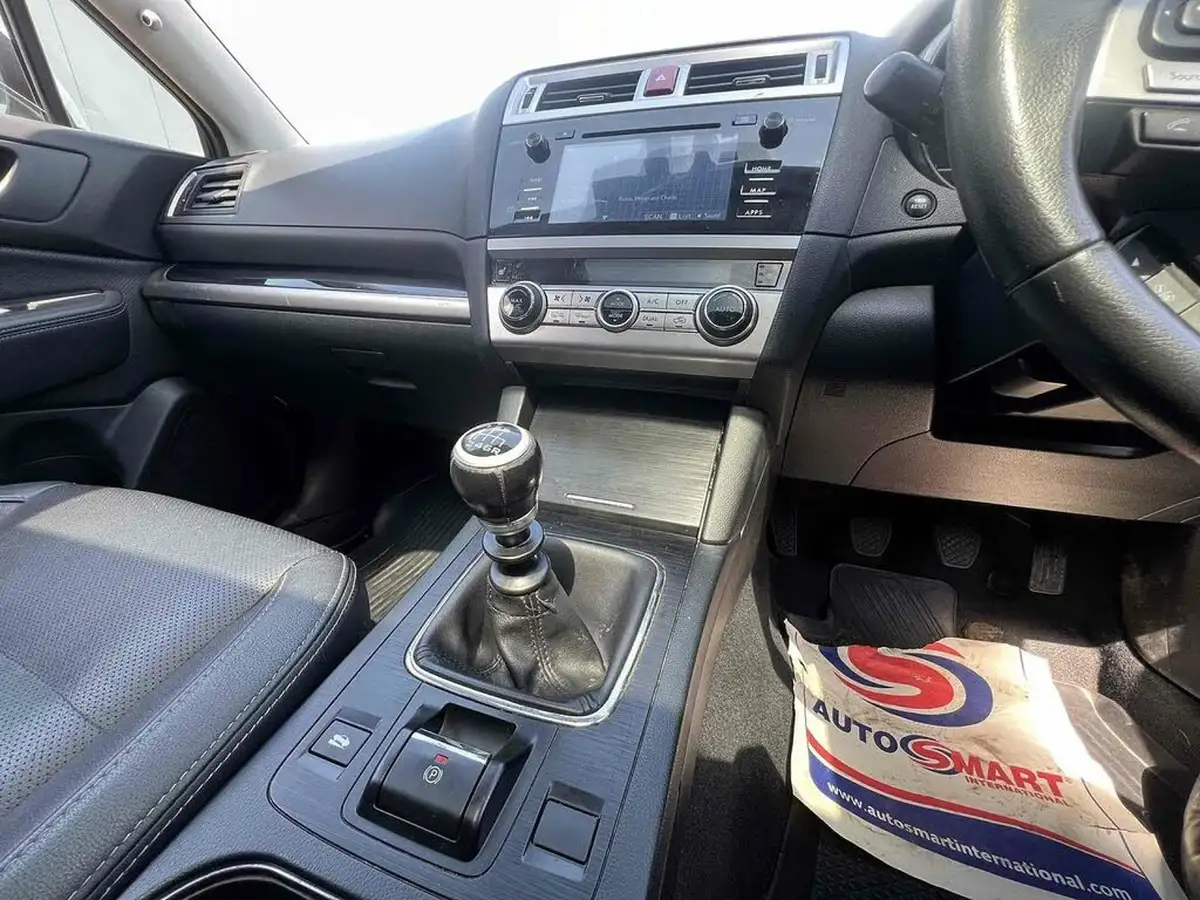 2015-subaru-outback-20td-se-premium-big-24