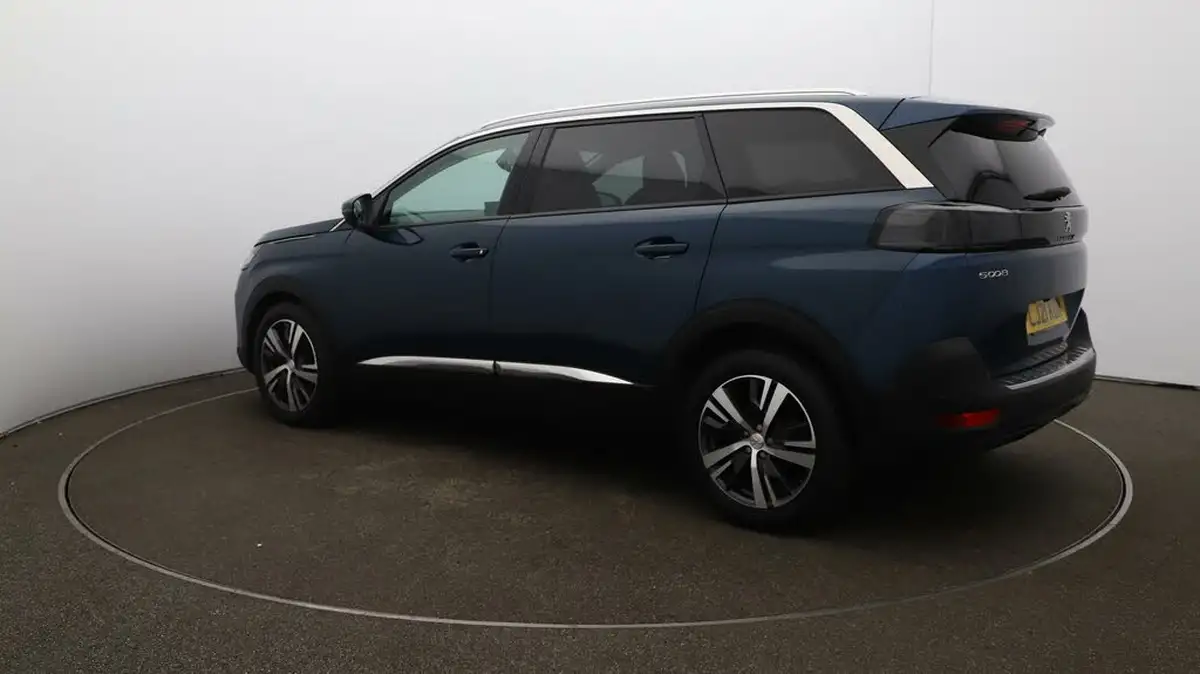 2021-peugeot-5008-suv-15-bluehdi-allure-premium-big-28