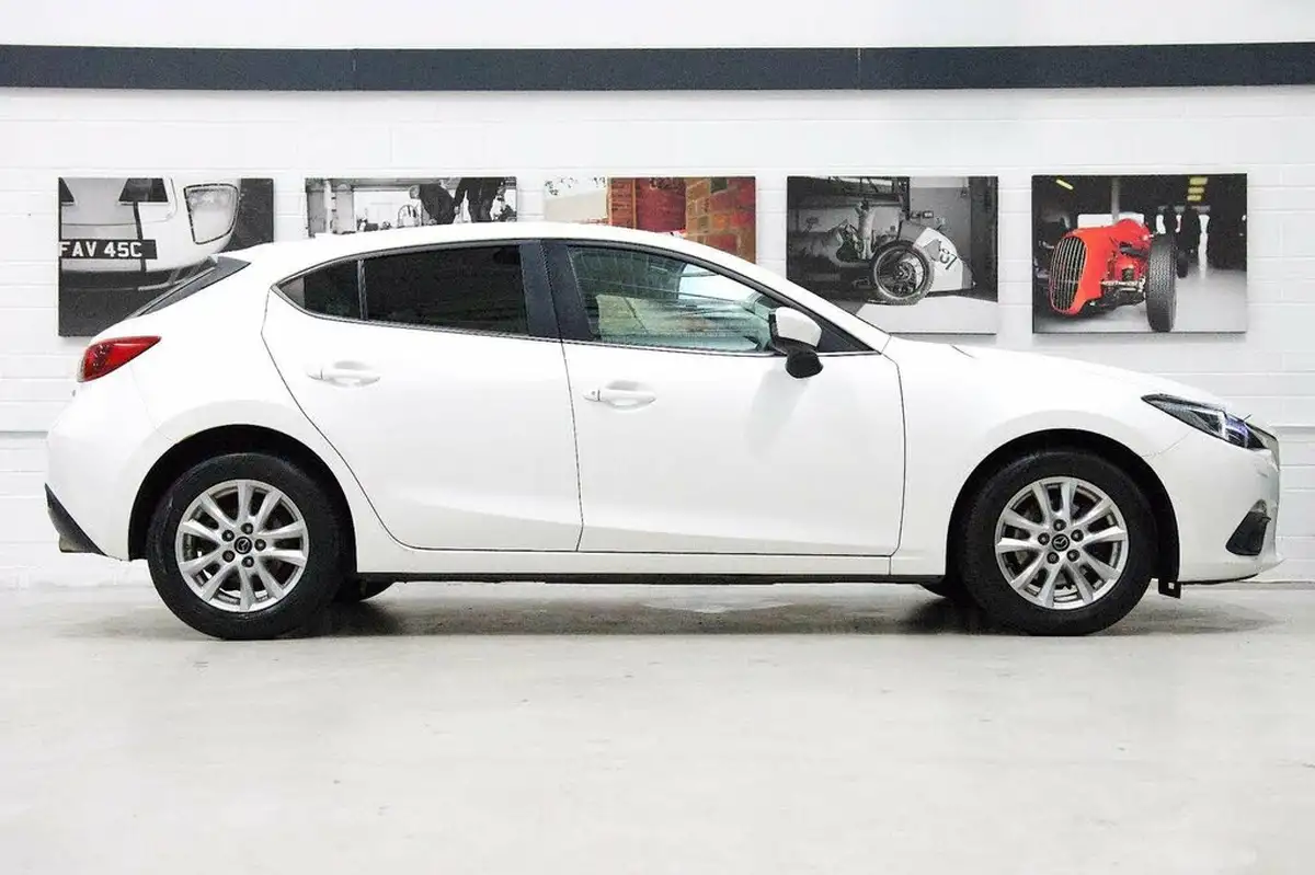2016-mazda-mazda3-20-se-l-nav-skyactiv-g-hatchback-5d-big-1