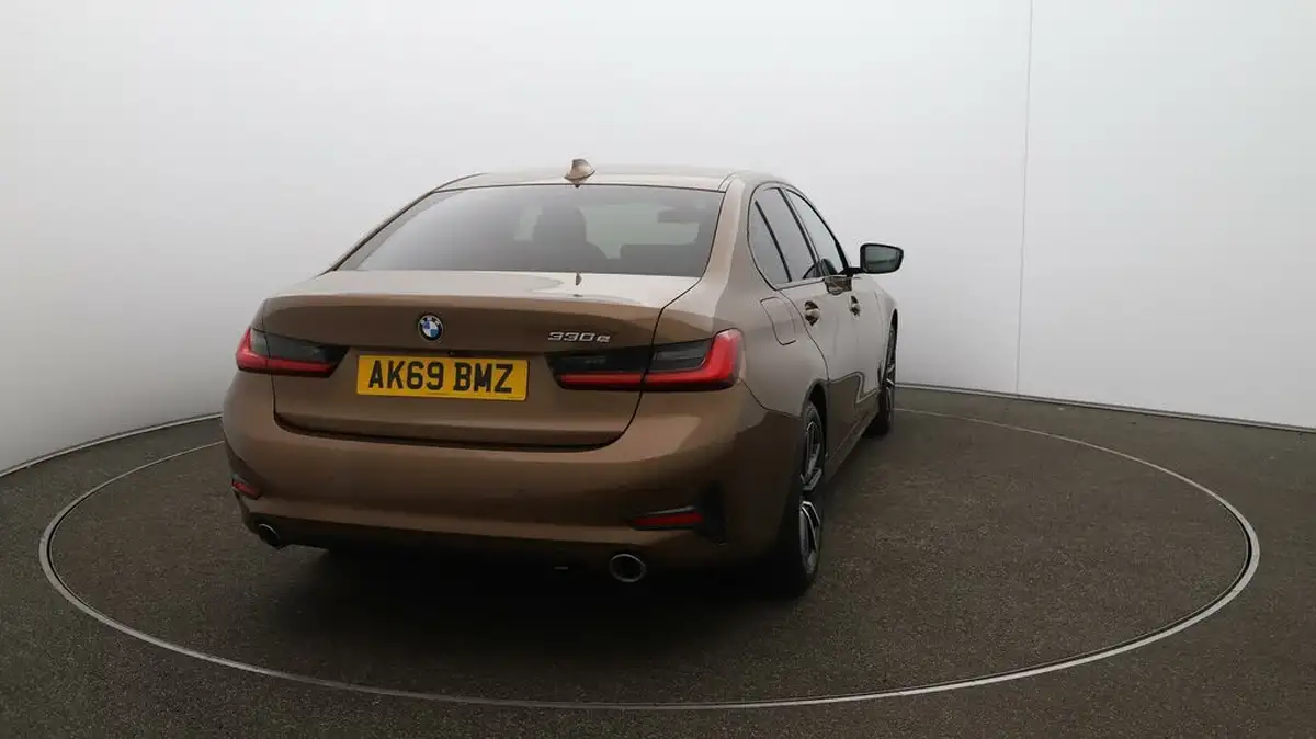 2019-bmw-3-series-20-330e-sport-pro-big-47