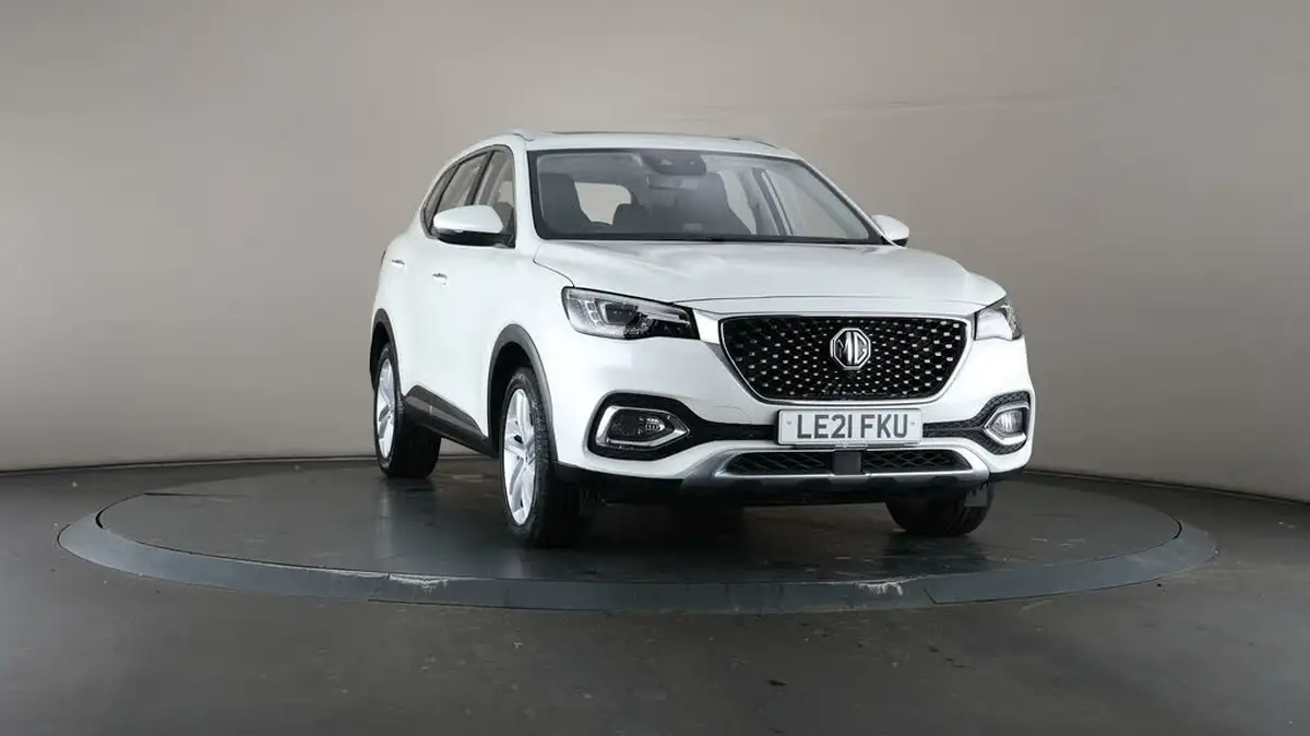 2021-mg-hs-15t-gdi-exclusive-162ps-big-43