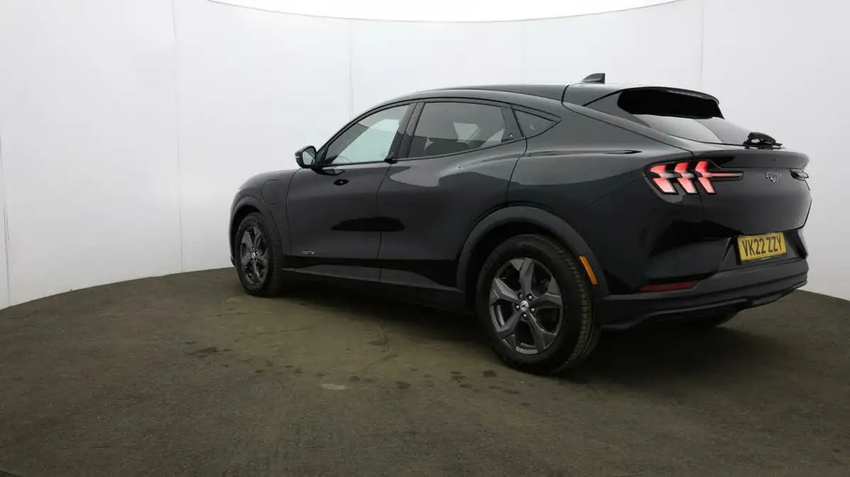 2022-ford-mustang-mach-e-e-standard-range-big-46