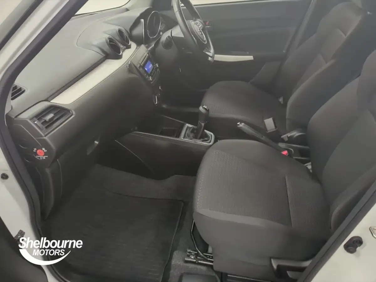2022-suzuki-swift-12-dualjet-sz-l-big-8