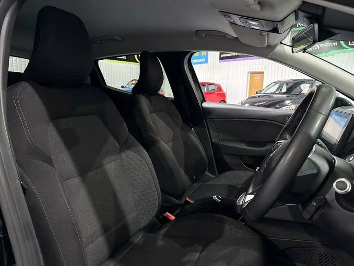 2021-renault-clio-10-tce-iconic-90ps-big-12