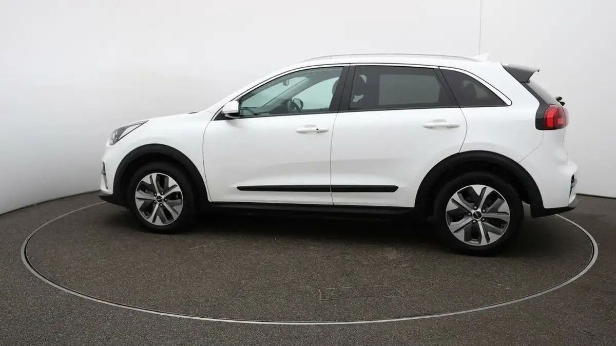 2022-kia-niro-ev-e-2-big-49