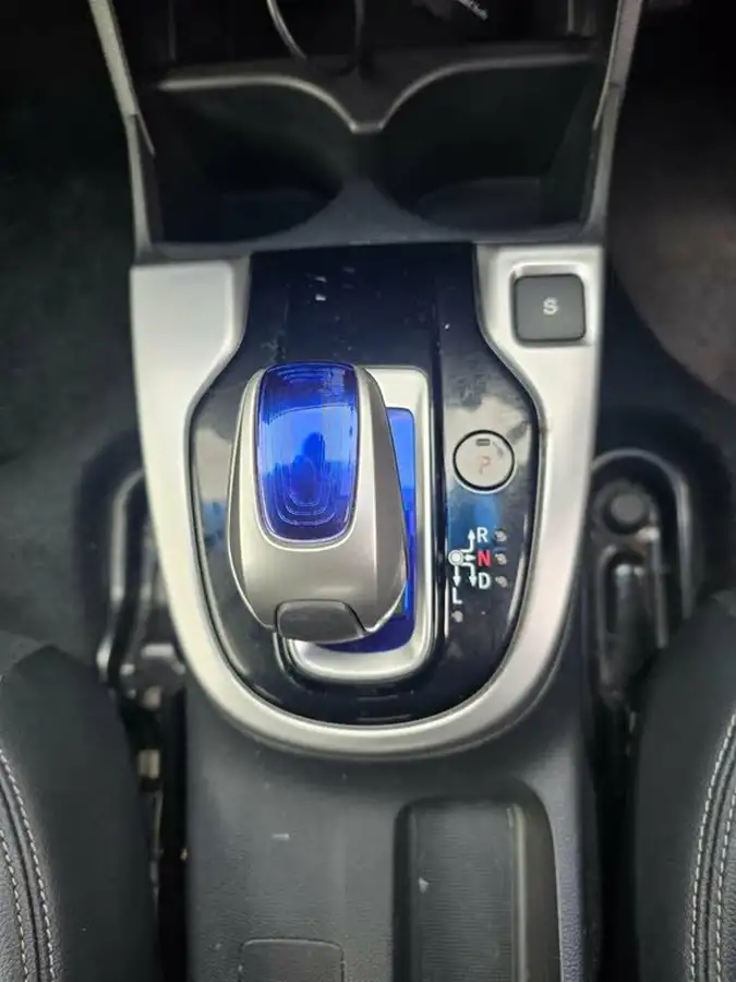 2013-honda-fit-18-hybrid-cruise-big-17