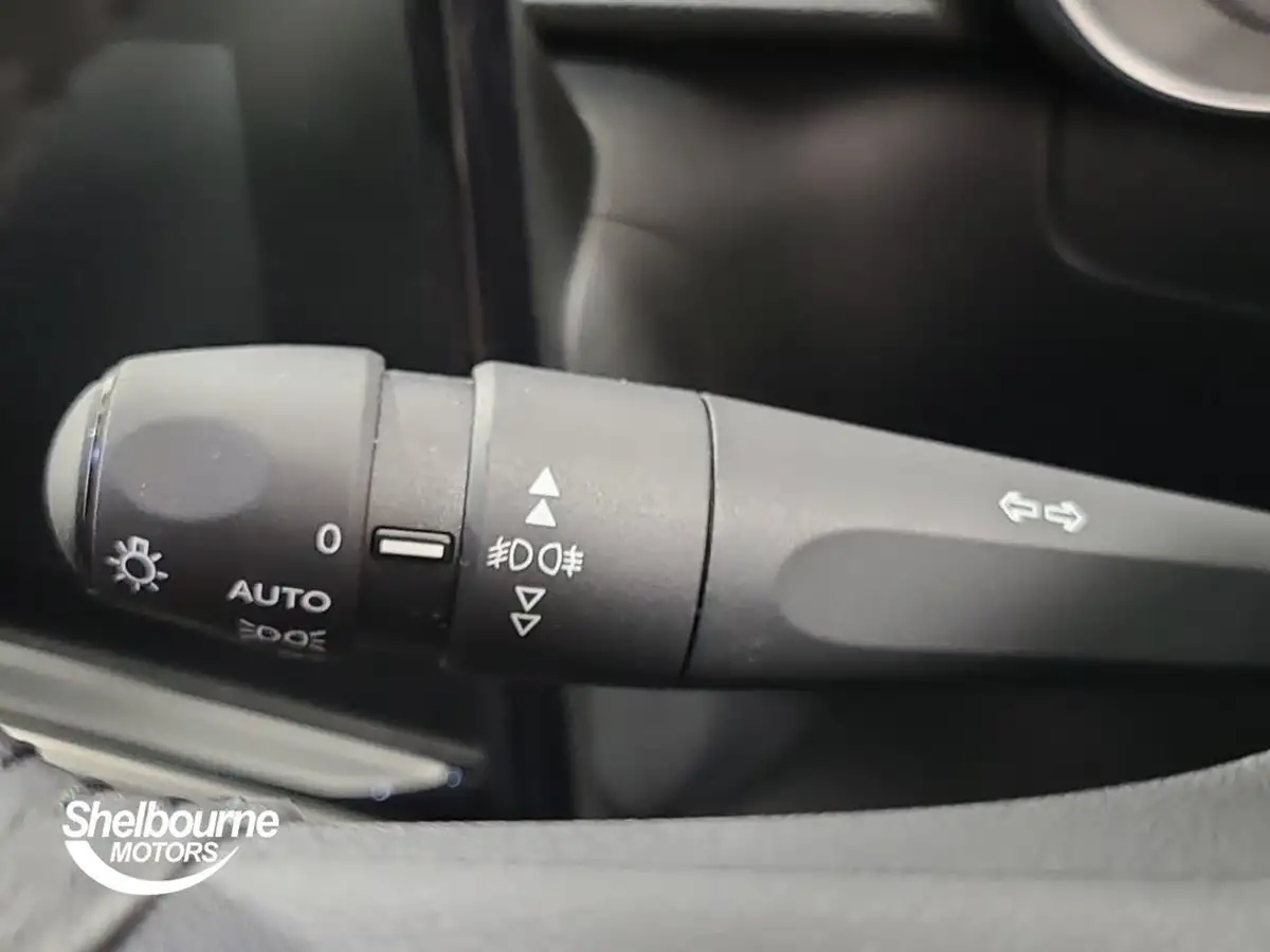 2019-citroen-c3-12-puretech-flair-110ps-ss-big-31