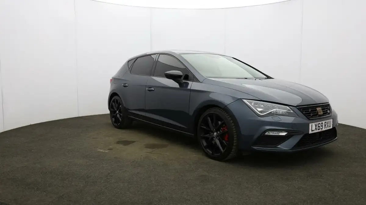 2019-seat-leon-20-tsi-fr-sport-hatchback-big-39
