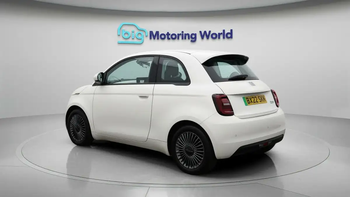 2022-fiat-500-e-icon-117bhp-big-5