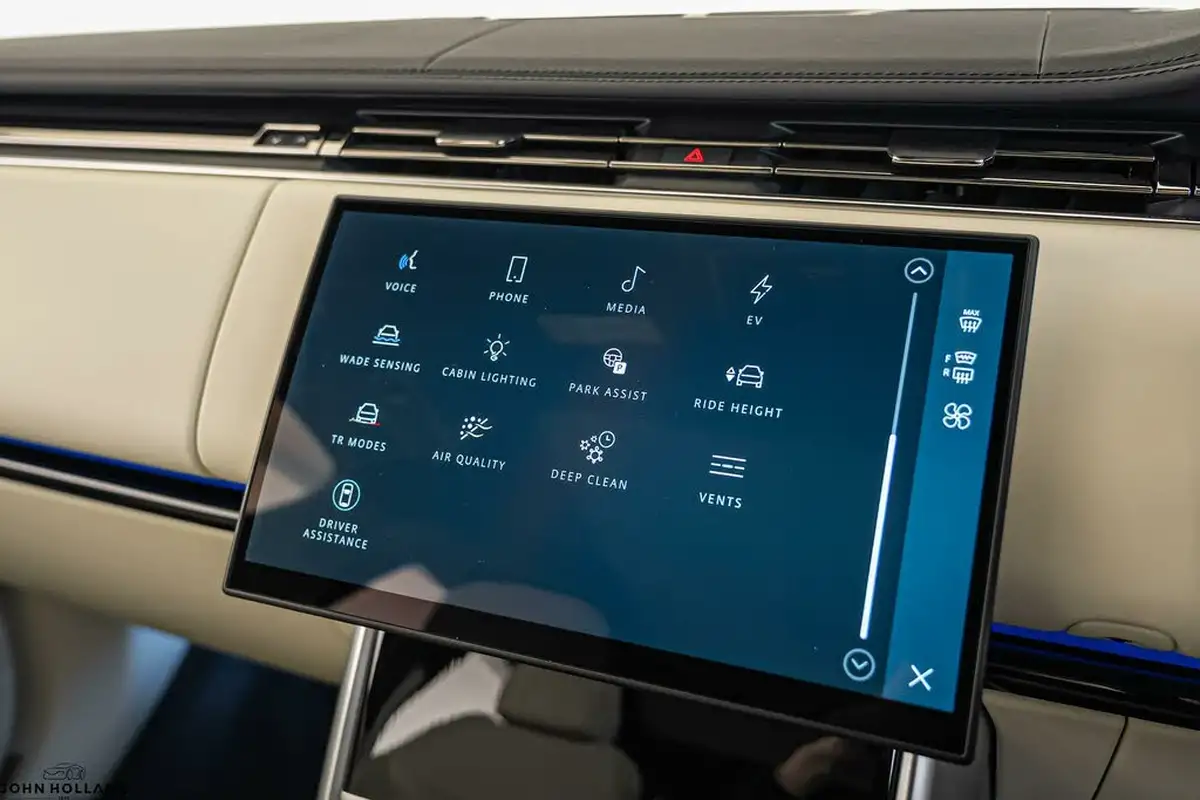 2024-land-rover-range-rover-30-p460e-hse-big-38