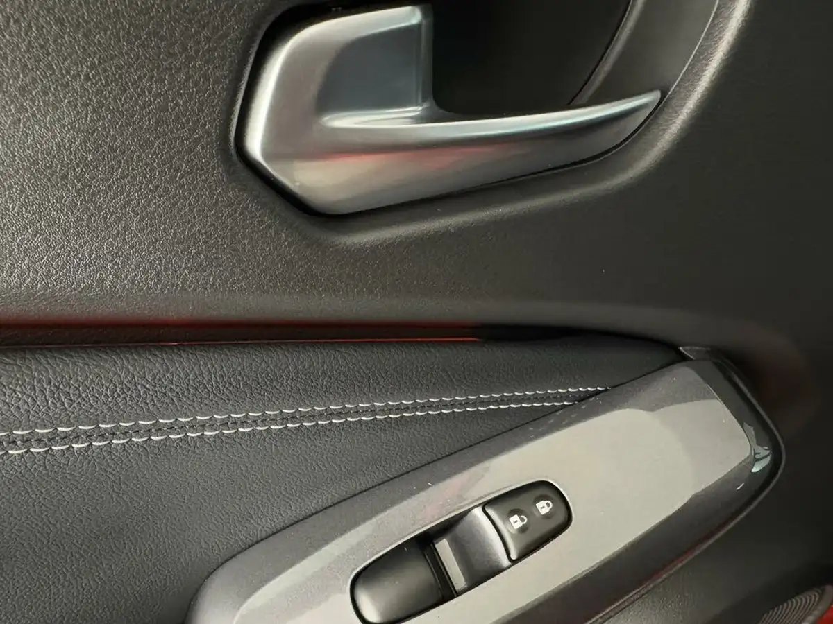 2023-nissan-juke-10-dig-t-tekna-dct-big-9
