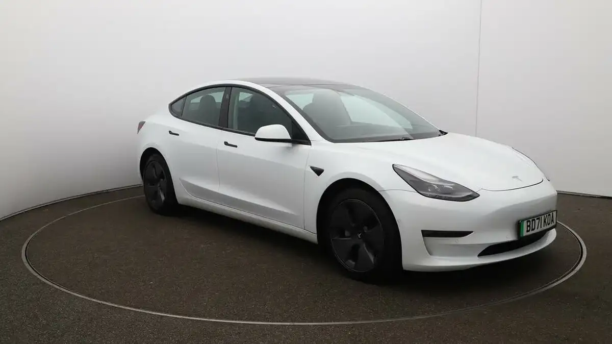 2021-tesla-model-3-e-long-range-awd-big-36
