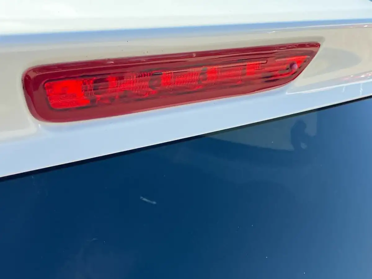 2021-citroen-c1-10-vti-shine-5d-big-23