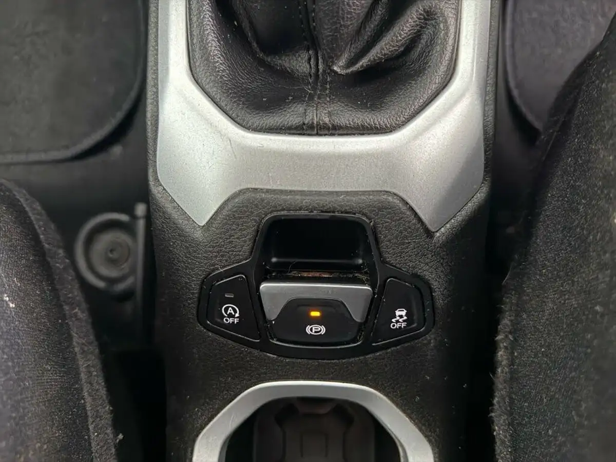2017-jeep-renegade-16l-e-torq-longitude-big-39