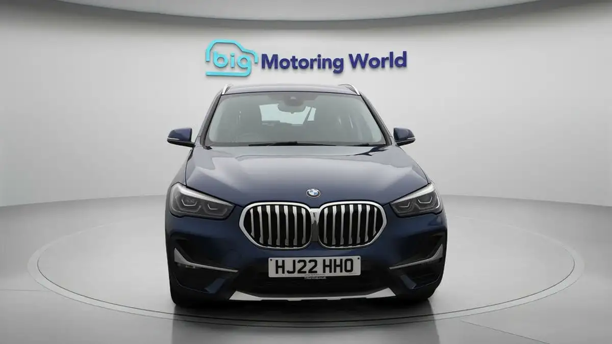 2022-bmw-x1-20-sdrive20i-xline-big-2