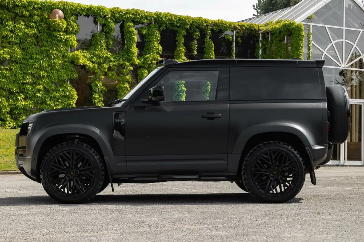 2023-land-rover-90-defender-30-d250-hard-top-standard-90-2996cc-big-11