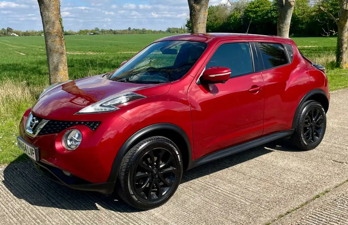 2014-nissan-juke-12-tekna-big-16