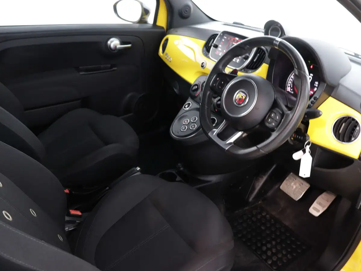 2018-abarth-595-14-tjet-mta-big-35
