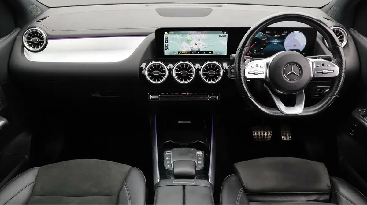 2021-mercedes-benz-b-class-13-b200-amg-line-premium-edition-big-13