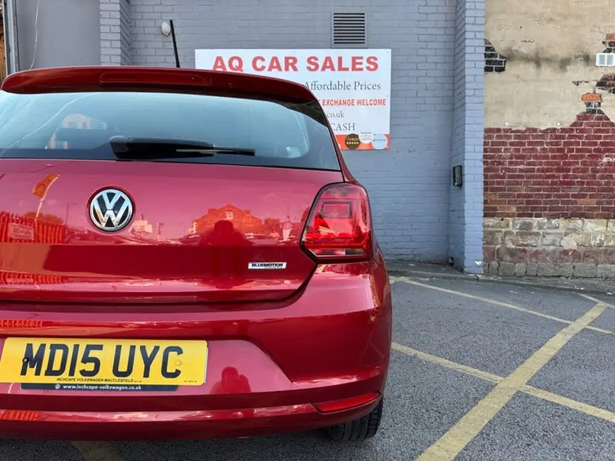 2015-volkswagen-polo-10-se-75ps-5d-big-10