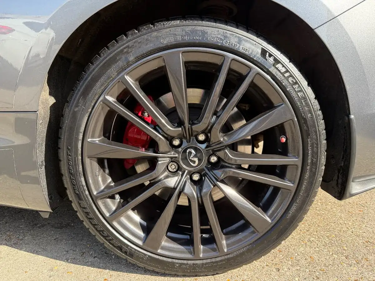 2018-infiniti-q60-30t-sport-tech-big-28