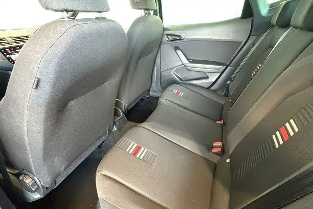 2019-seat-arona-10-tsi-fr-big-11
