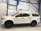 2022-isuzu-d-max-19td-v-cross-pickup-small-3
