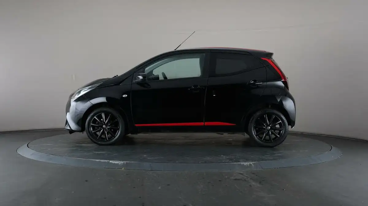 2018-toyota-aygo-10-vvt-i-x-press-71bhp-big-26