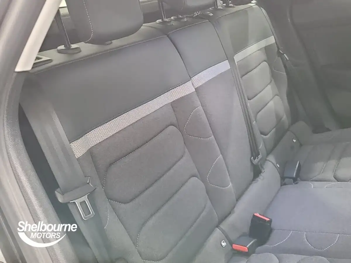 2021-citroen-c4-12-puretech-shine-130ps-big-40