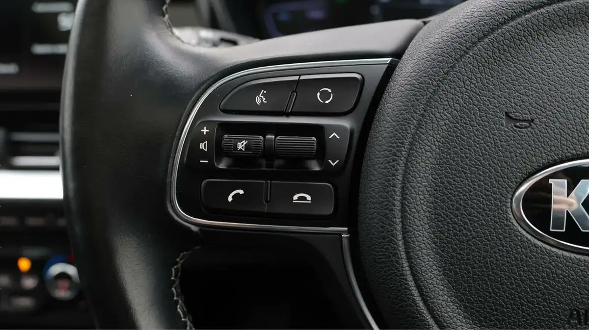 2020-kia-niro-16-gdi-4-big-26