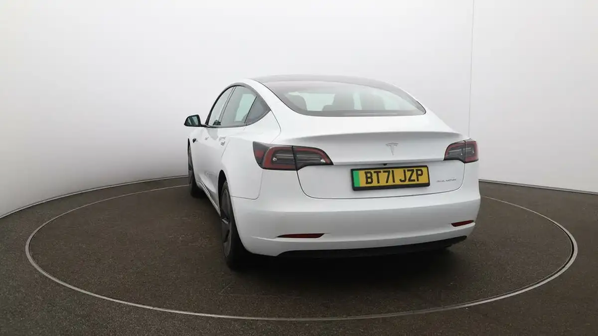 2021-tesla-model-3-e-long-range-awd-big-51