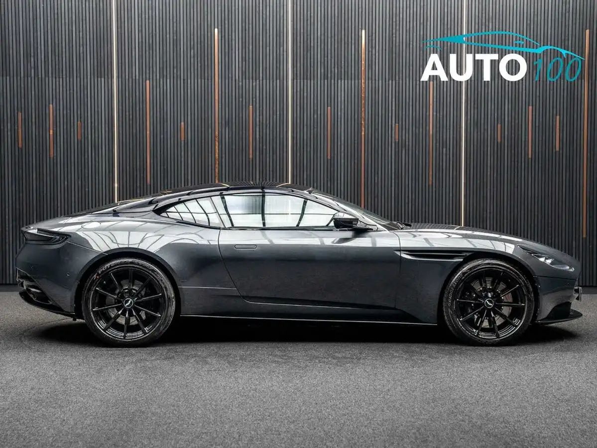 2019-aston-martin-db11-40-v8-big-8