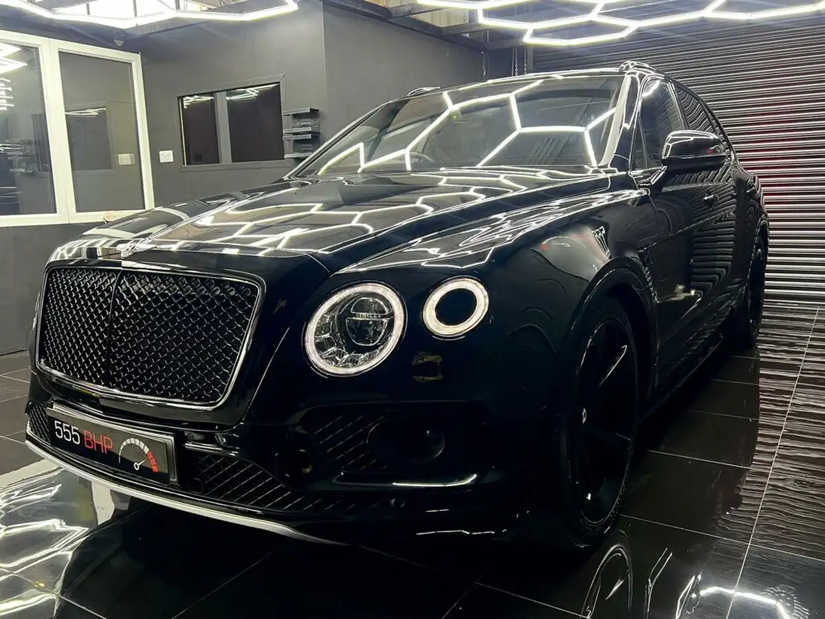 2018-bentley-bentayga-40-v8-big-4