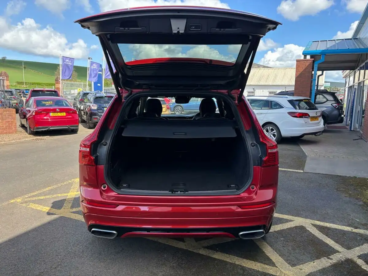 2018-volvo-xc60-20-t5-r-design-250bhp-4x4-big-6