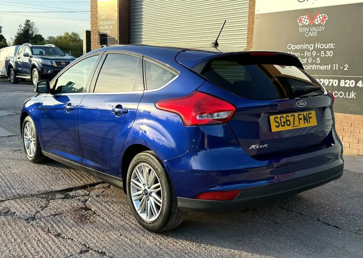 2017-ford-focus-15tdci-zetec-95ps-hatchback-big-15