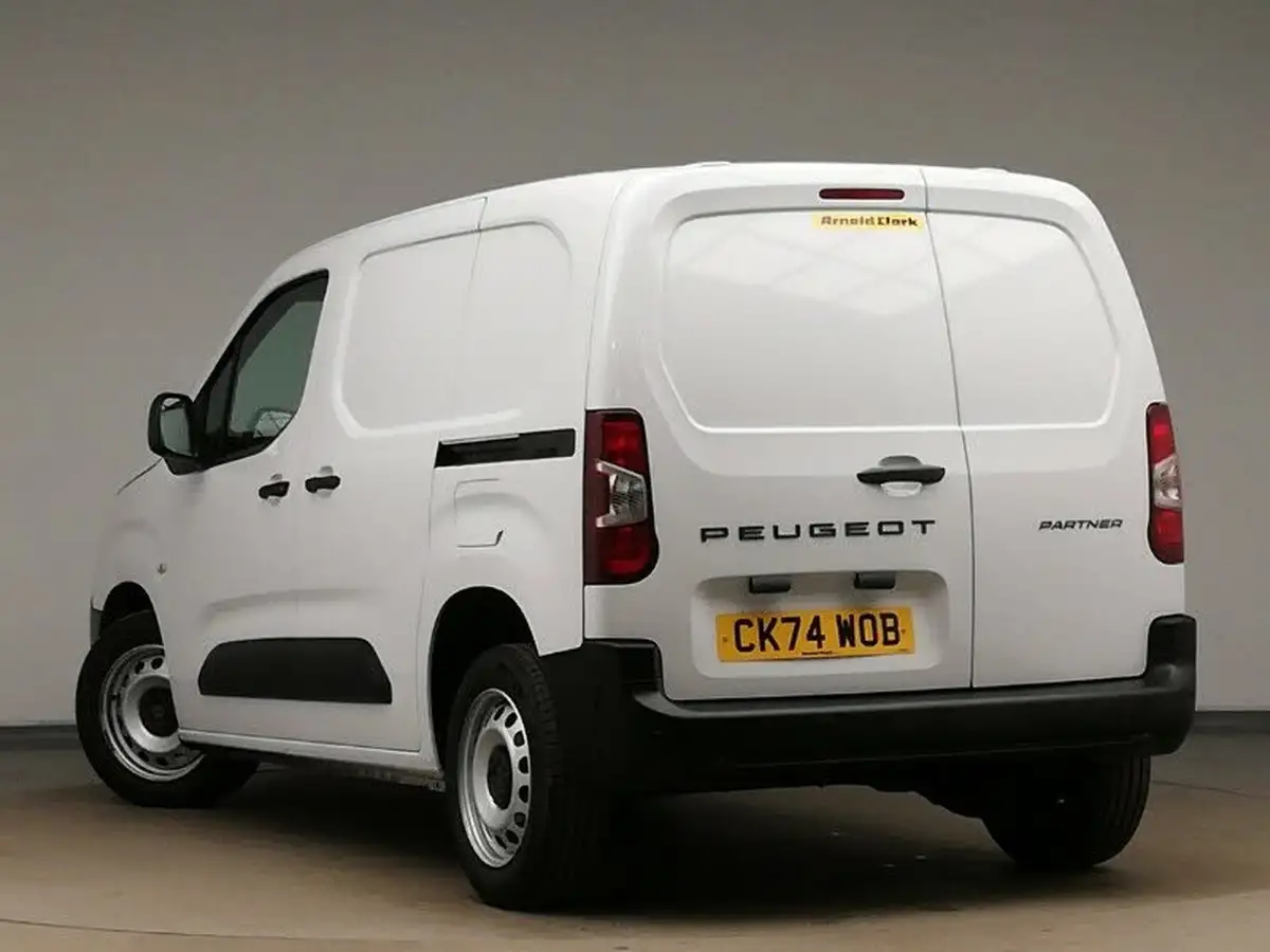 2024-peugeot-partner-15-bluehdi-professional-100pseu6d-big-1