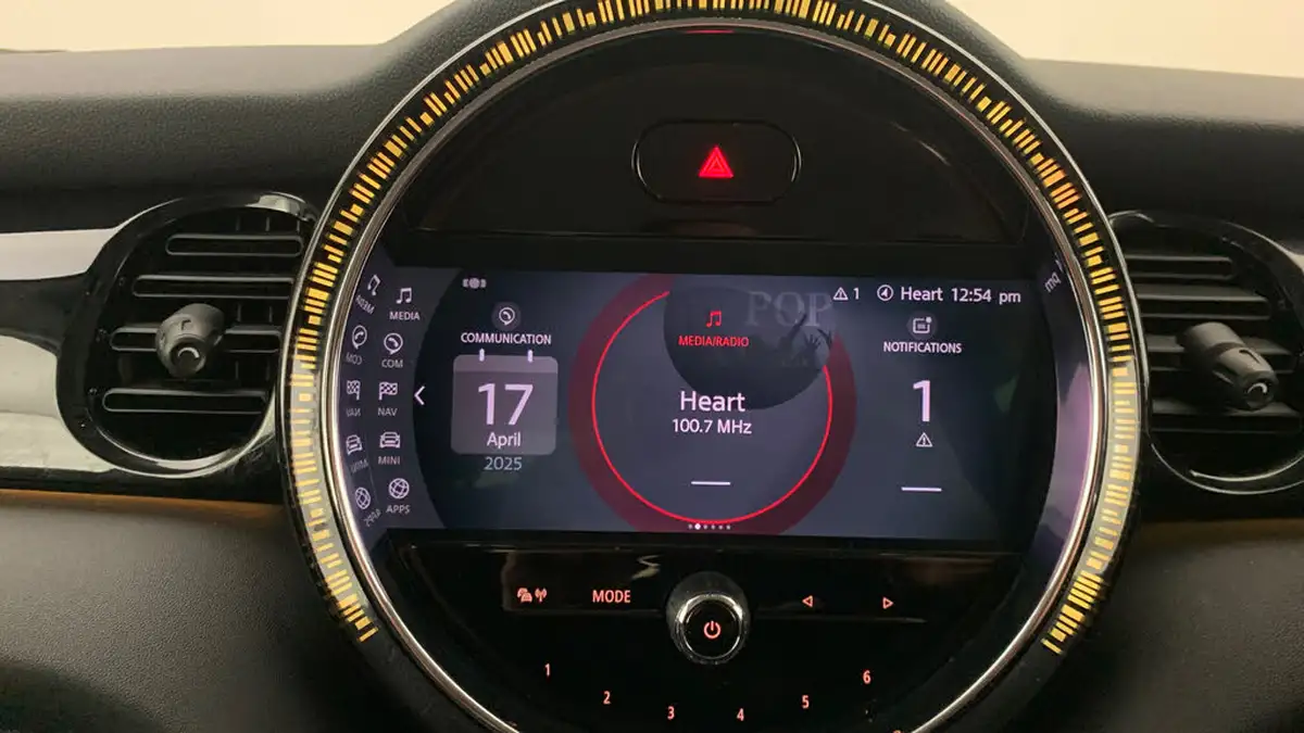 2022-mini-cooper-15-cooper-classic-hatchback-3d-auto-big-10