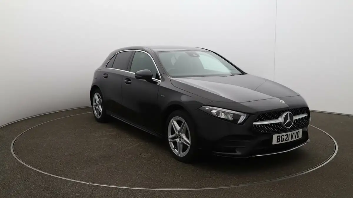 2021-mercedes-benz-a-class-13-a250e-amg-line-hatchback-5d-big-36