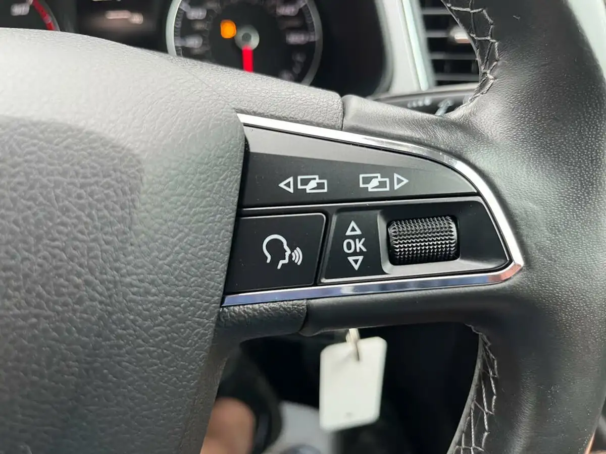 2017-seat-leon-16tdi-se-dynamic-technology-hatchback-dsg-big-25