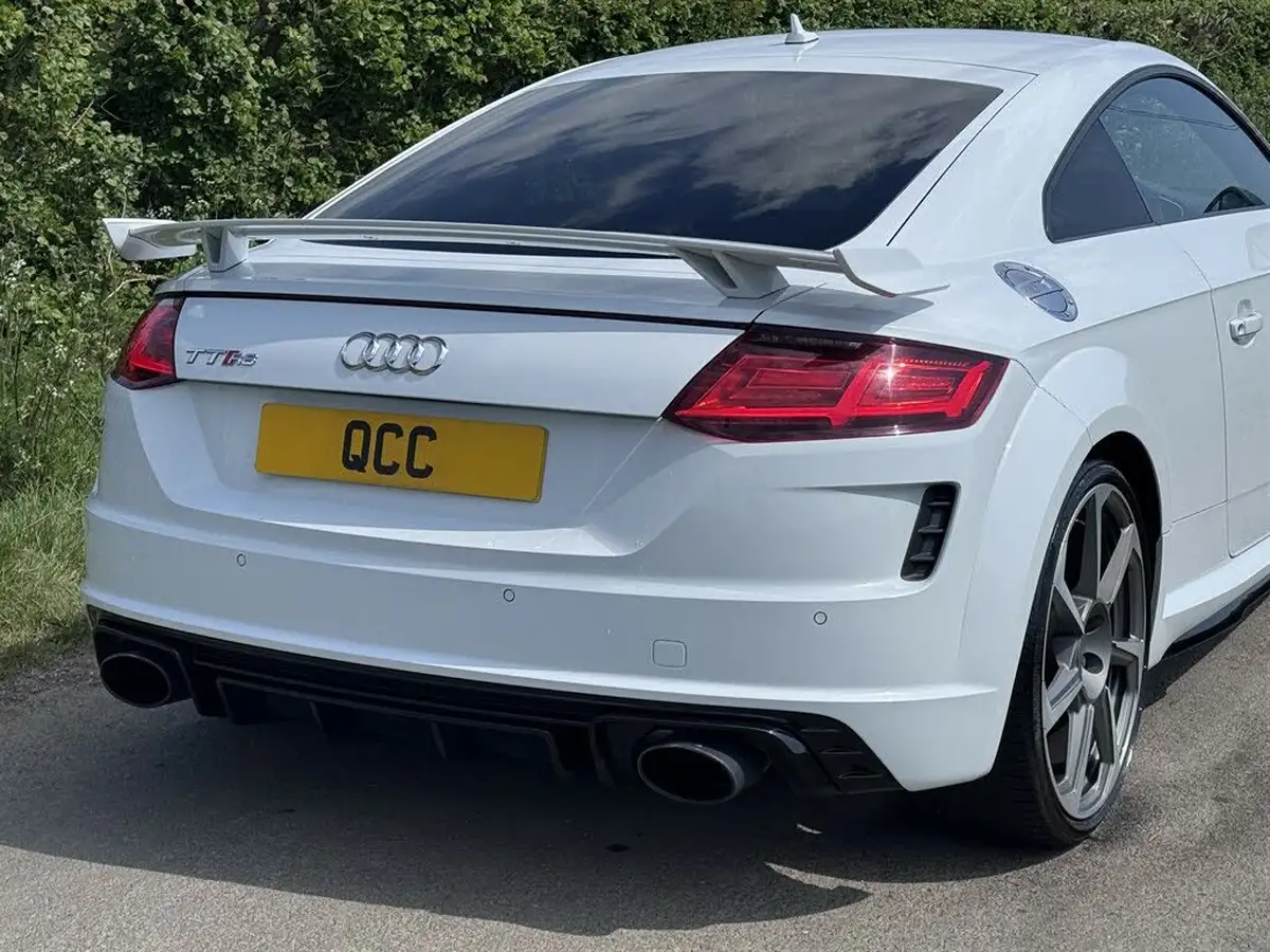 2020-audi-tt-coupe-25-tfsi-rs-big-24