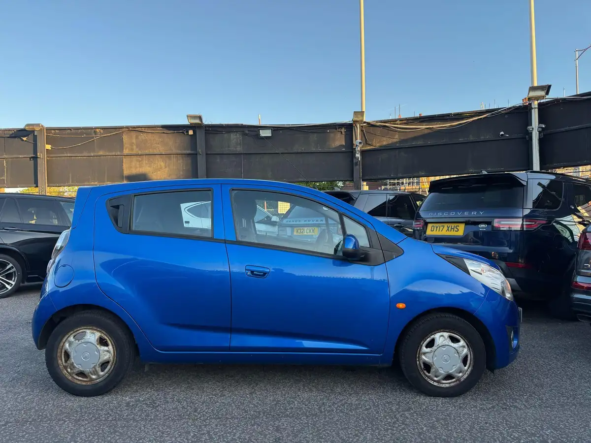 2011-chevrolet-spark-10-ls-big-2