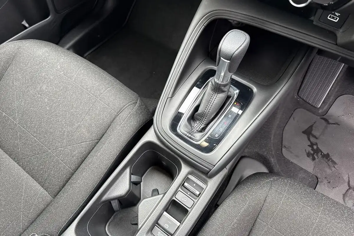 2024-honda-hr-v-15-i-mmd-elegance-big-21
