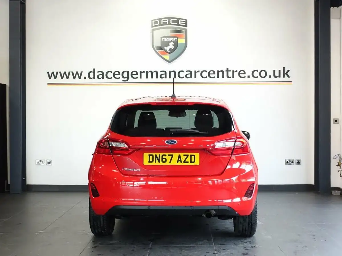 2017-ford-fiesta-10t-zetec-100ps-ecoboost-ss-3d-big-7