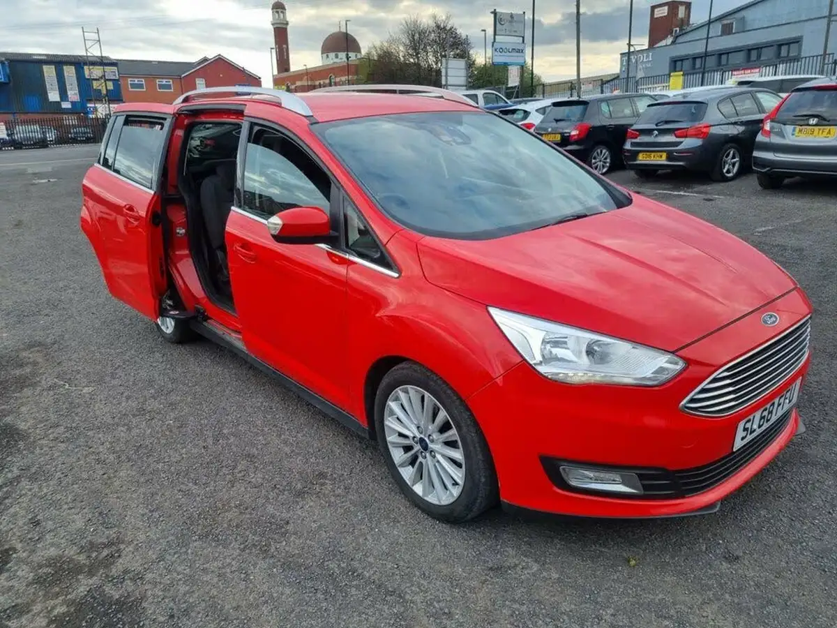 2018-ford-c-max-10t-titanium-125ps-big-3