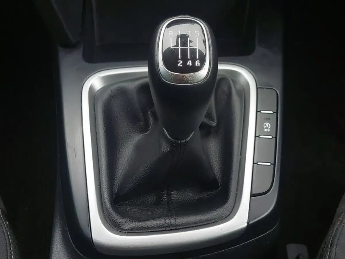 2022-kia-xceed-10-t-gdi-2-big-11