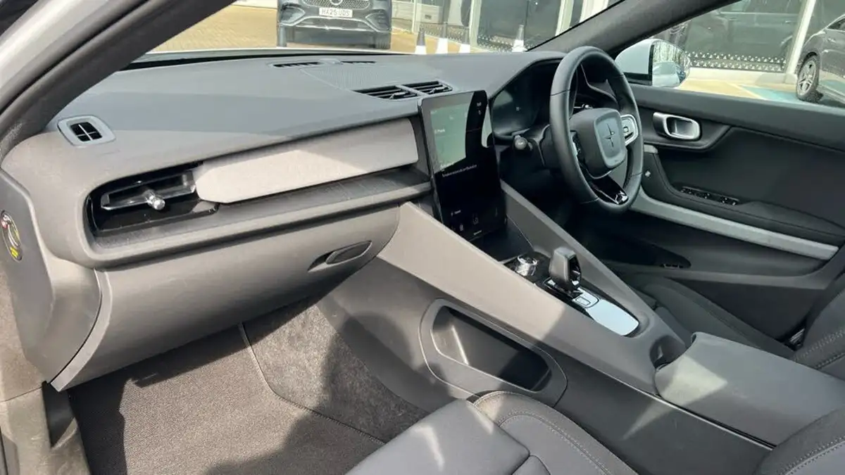 2024-polestar-polestar-2-e-ps2-220kw-long-single-fastback-big-9